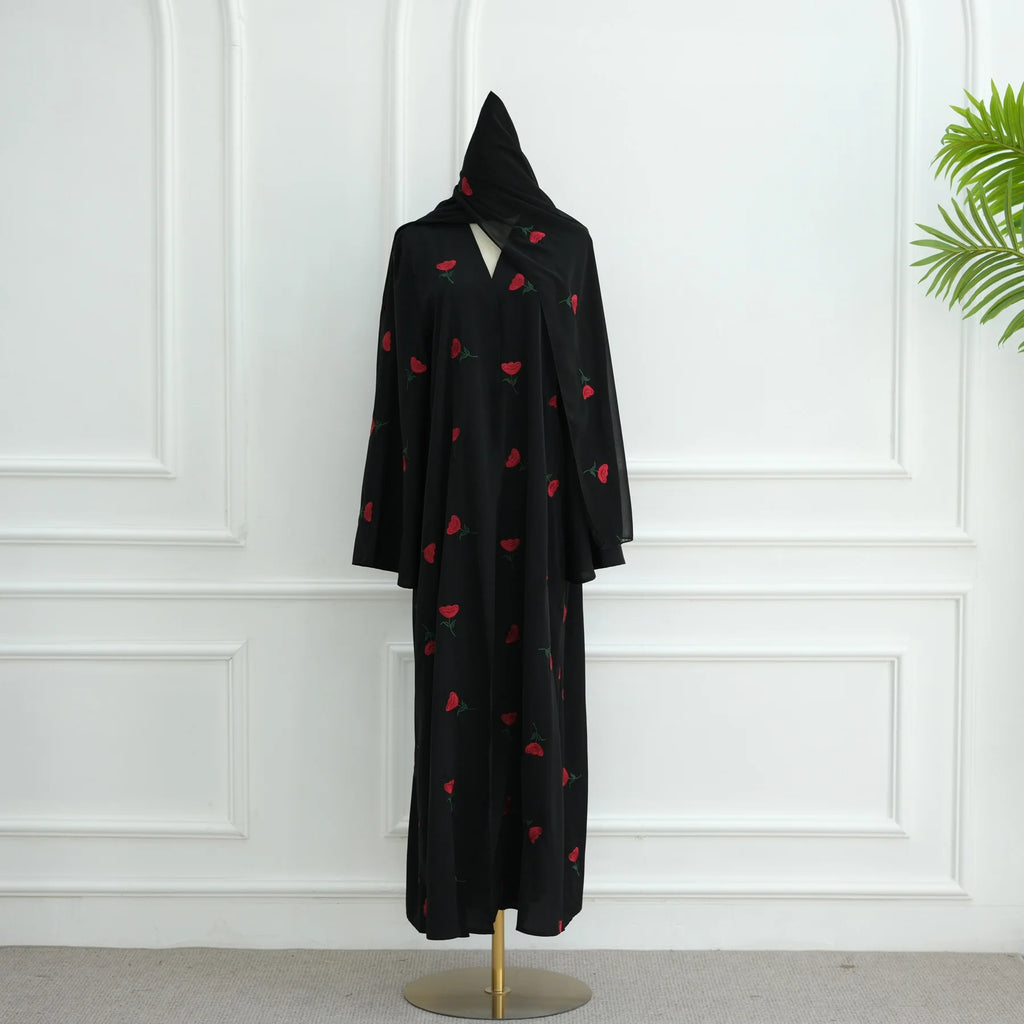 The Maison Brodée - Black (With Hijab) - S