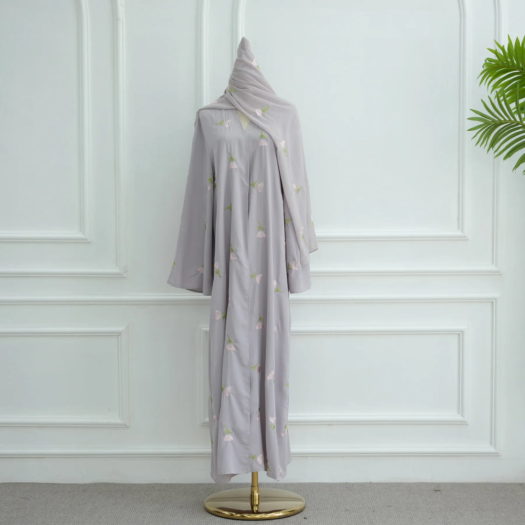 The Maison Brodée - Gray (With Hijab) - S