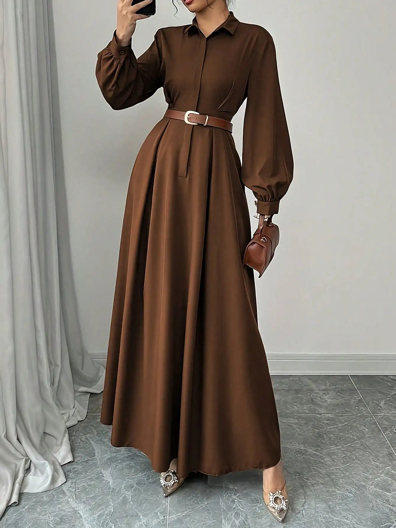 The Maison Lanterne in Brown